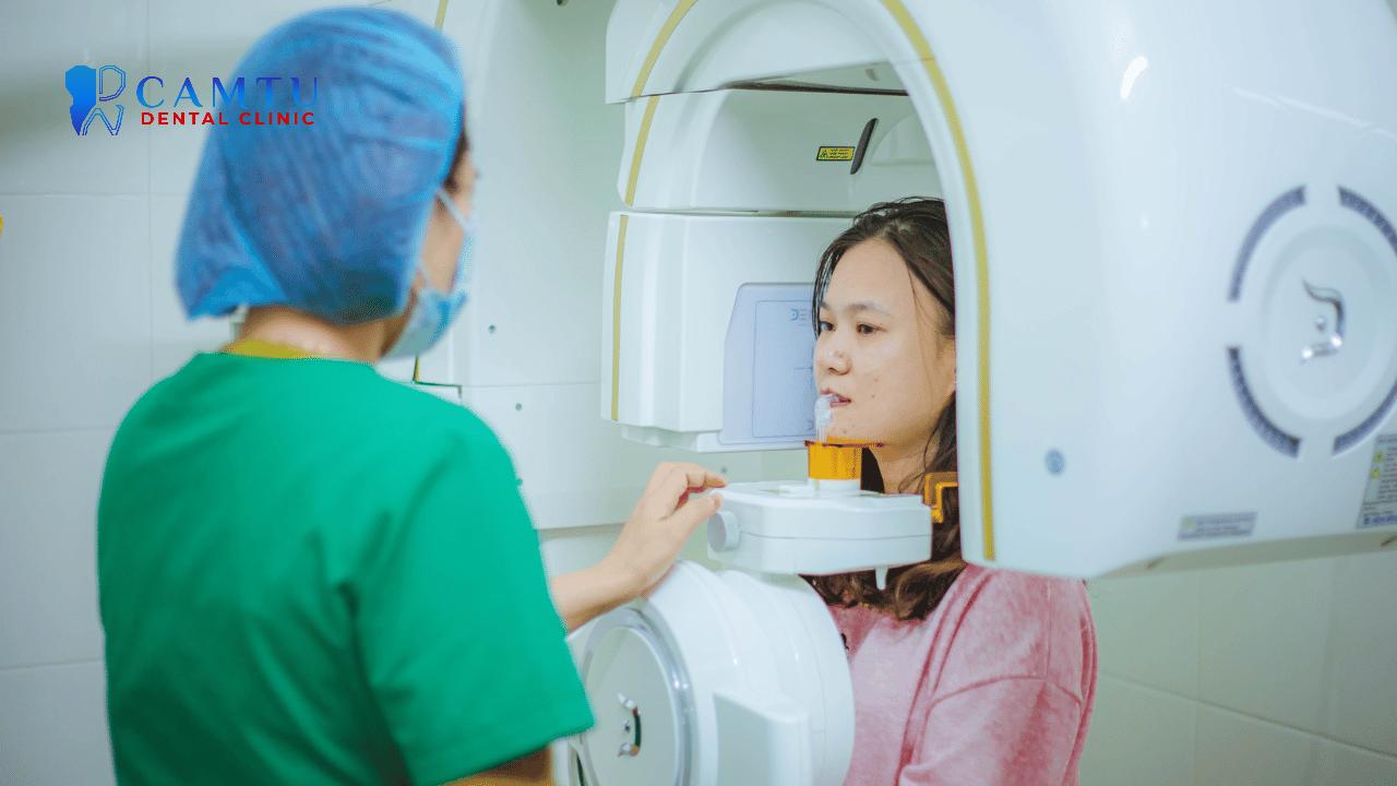 Nha khoa Cẩm Tú có sự đầu tư bài bản về trang thiết bị.