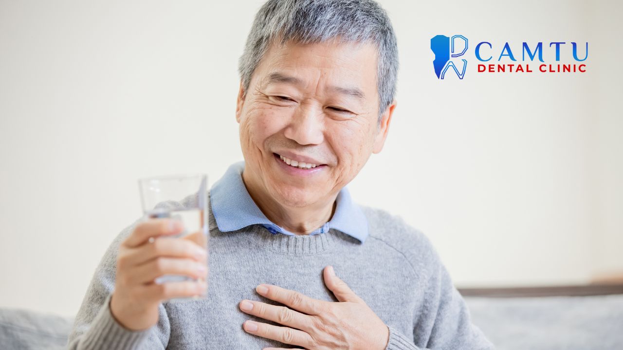 Chăm sóc răng miệng cho người lớn tuổi