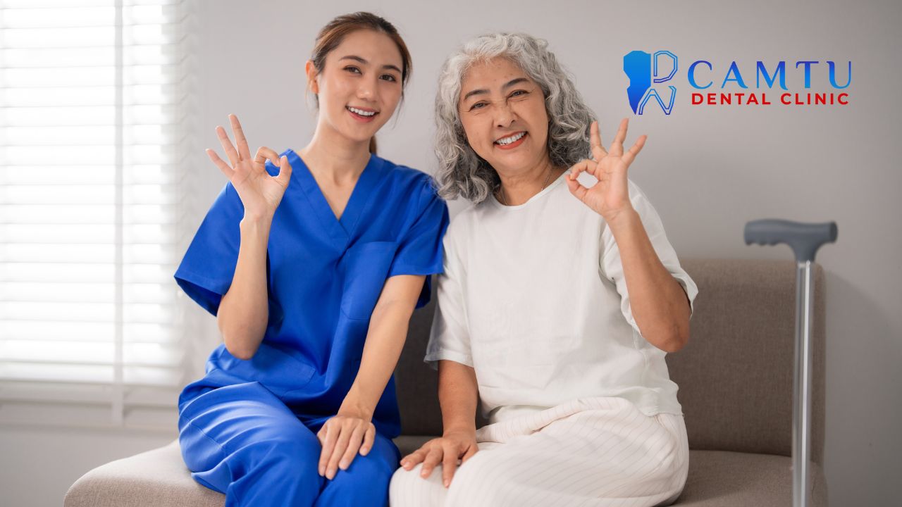 Chăm sóc răng miệng cho người lớn tuổi