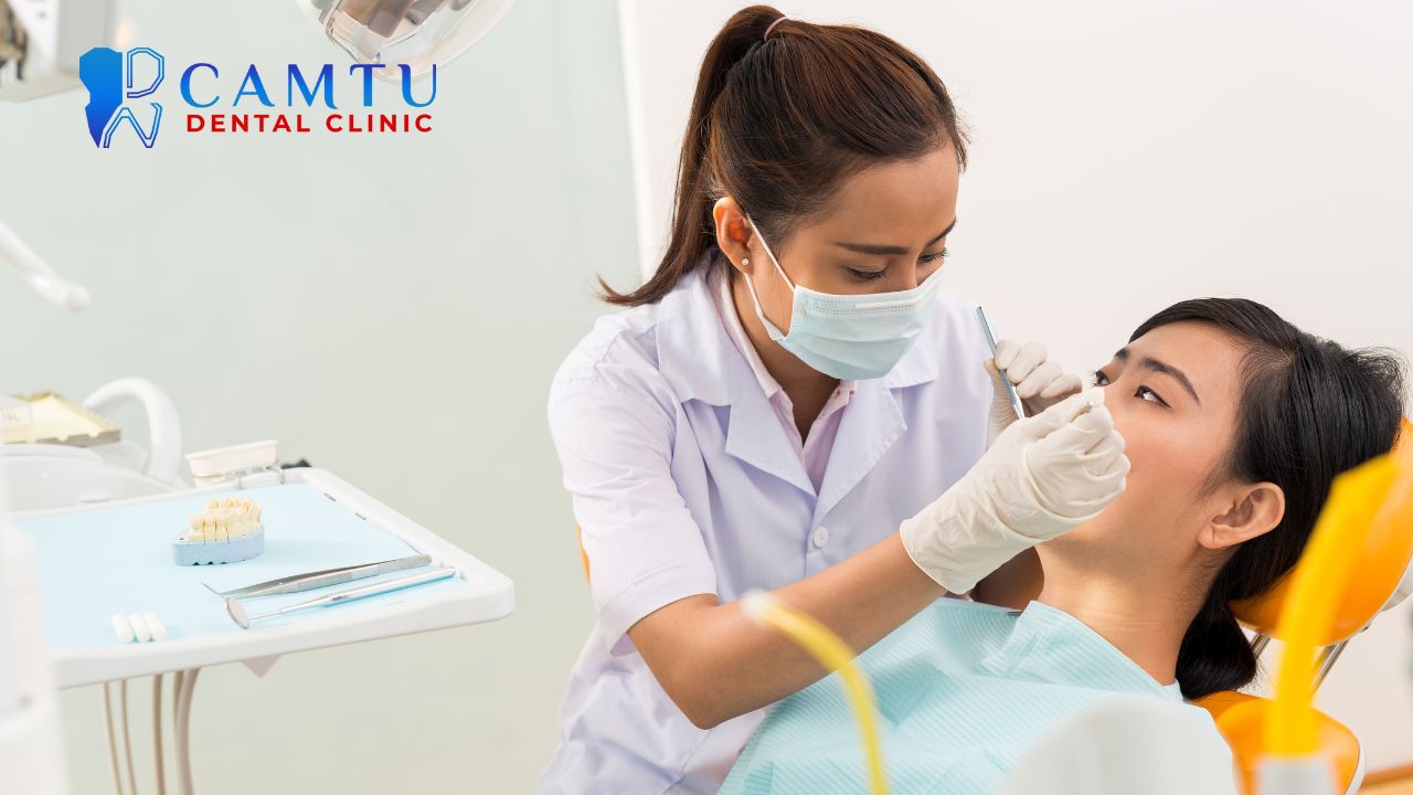 So sánh kỹ thuật nhổ răng khôn truyền thống và sử dụng laser