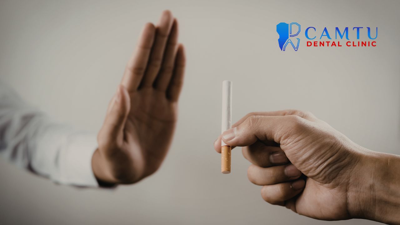 vệ sinh răng miệng sau khi nhổ răng khôn