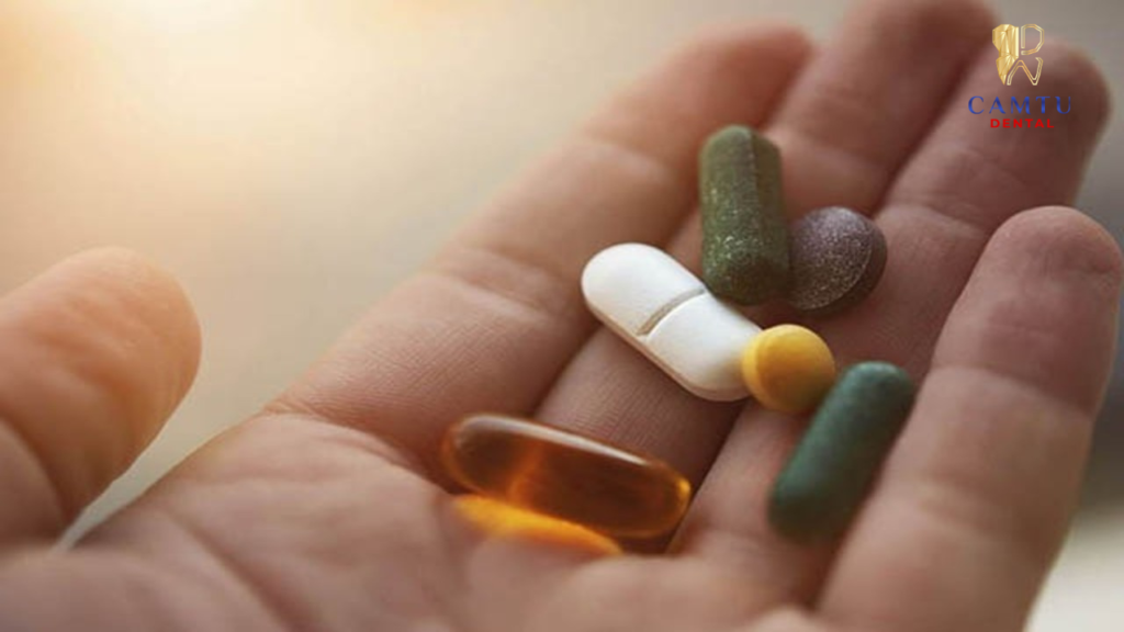 Điều trị bằng thuốc do bác sĩ kê đơn