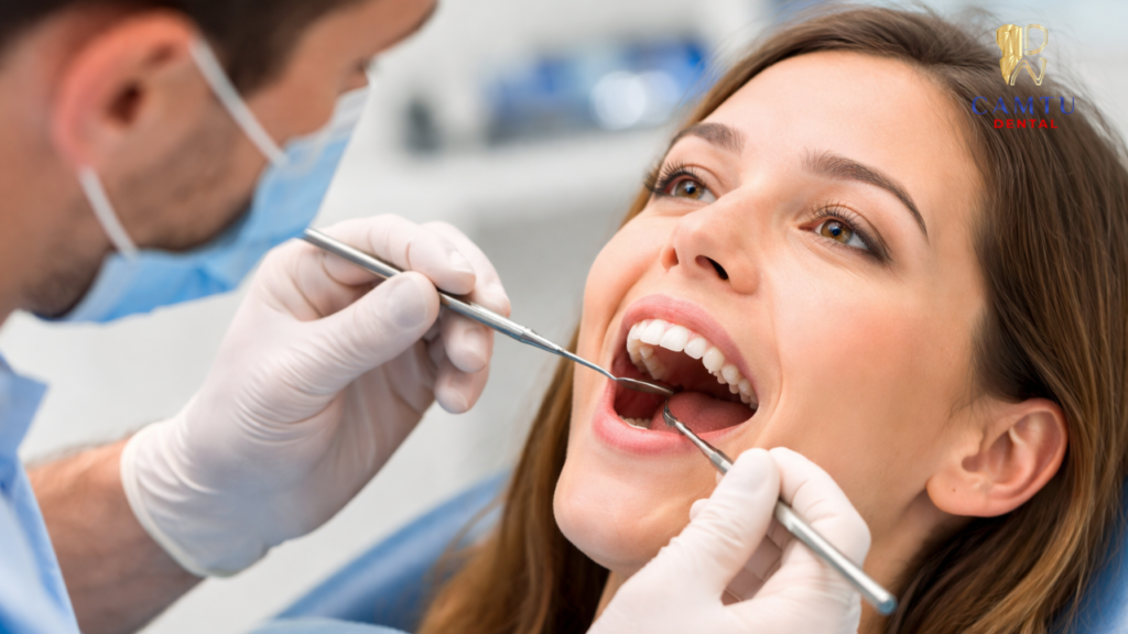 Thăm khám và kiểm tra răng