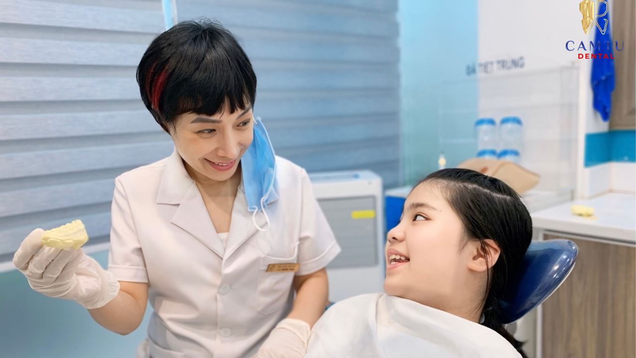 Siết răng đúng lịch răng dịch chuyển ổn định, đúng tiến độ